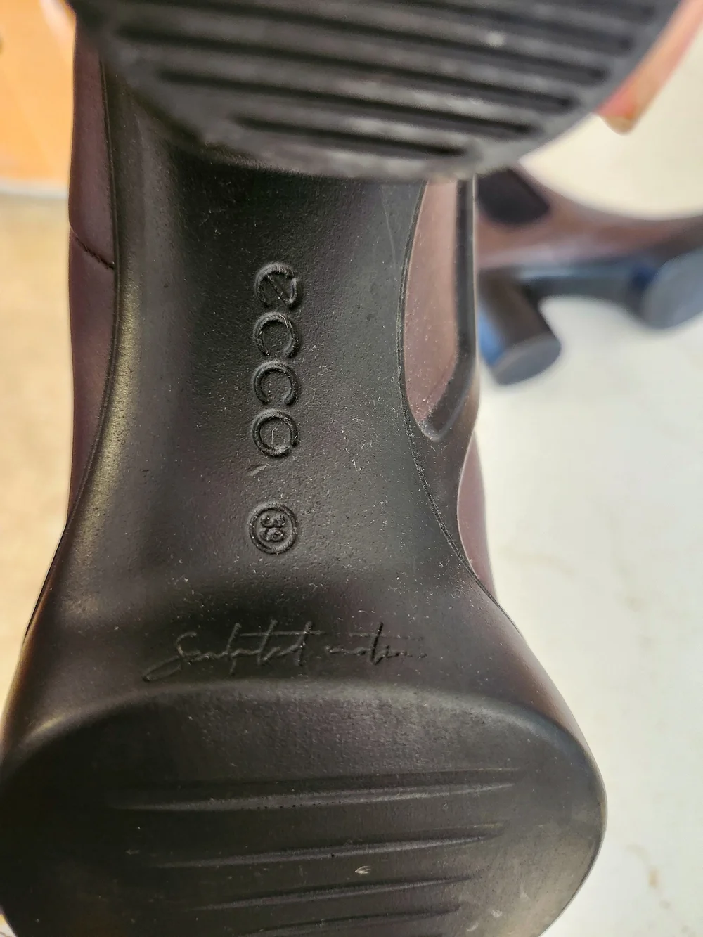 Ecco classic leather